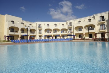 BLU HOTEL LACONIA VILLAGE4